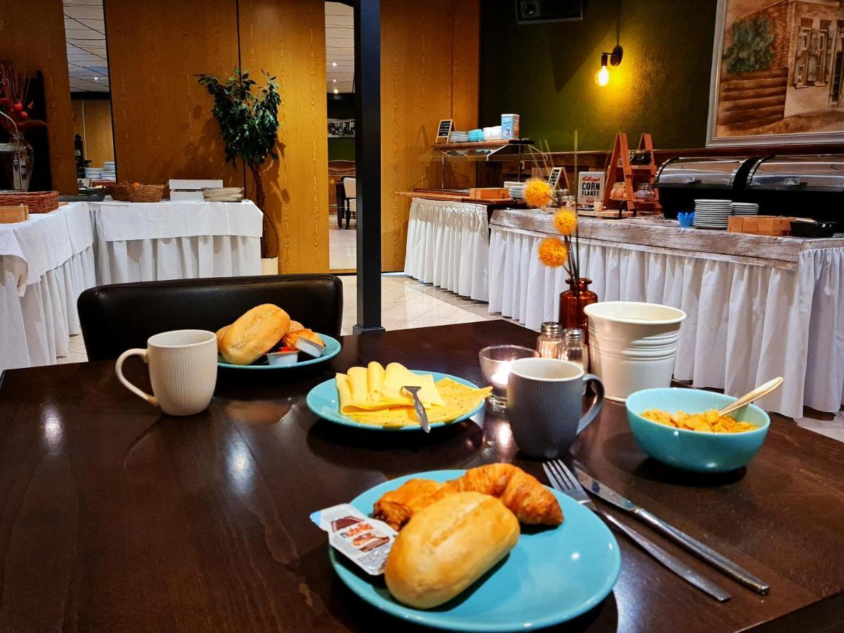 מאדה Hotel Restaurant 'T Trefpunt מראה חיצוני תמונה
