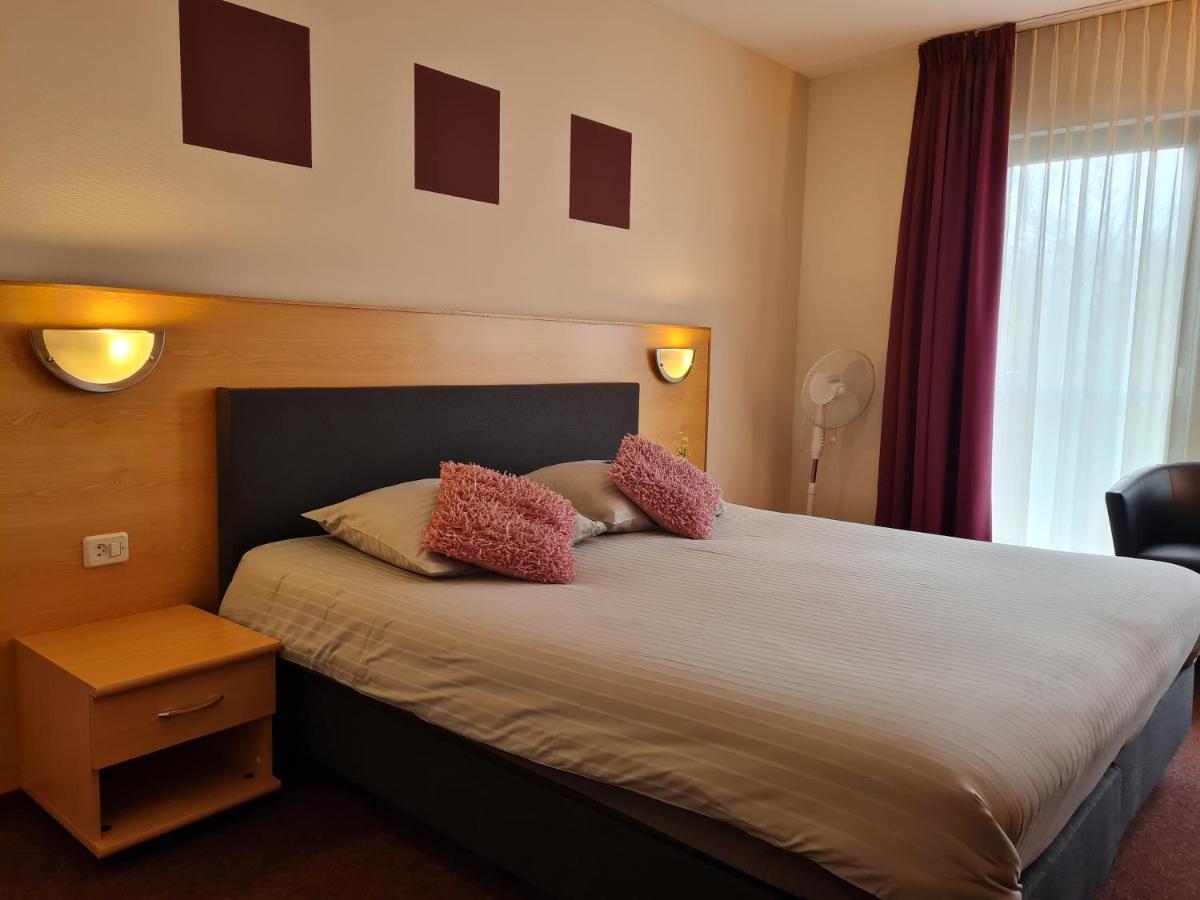מאדה Hotel Restaurant 'T Trefpunt מראה חיצוני תמונה