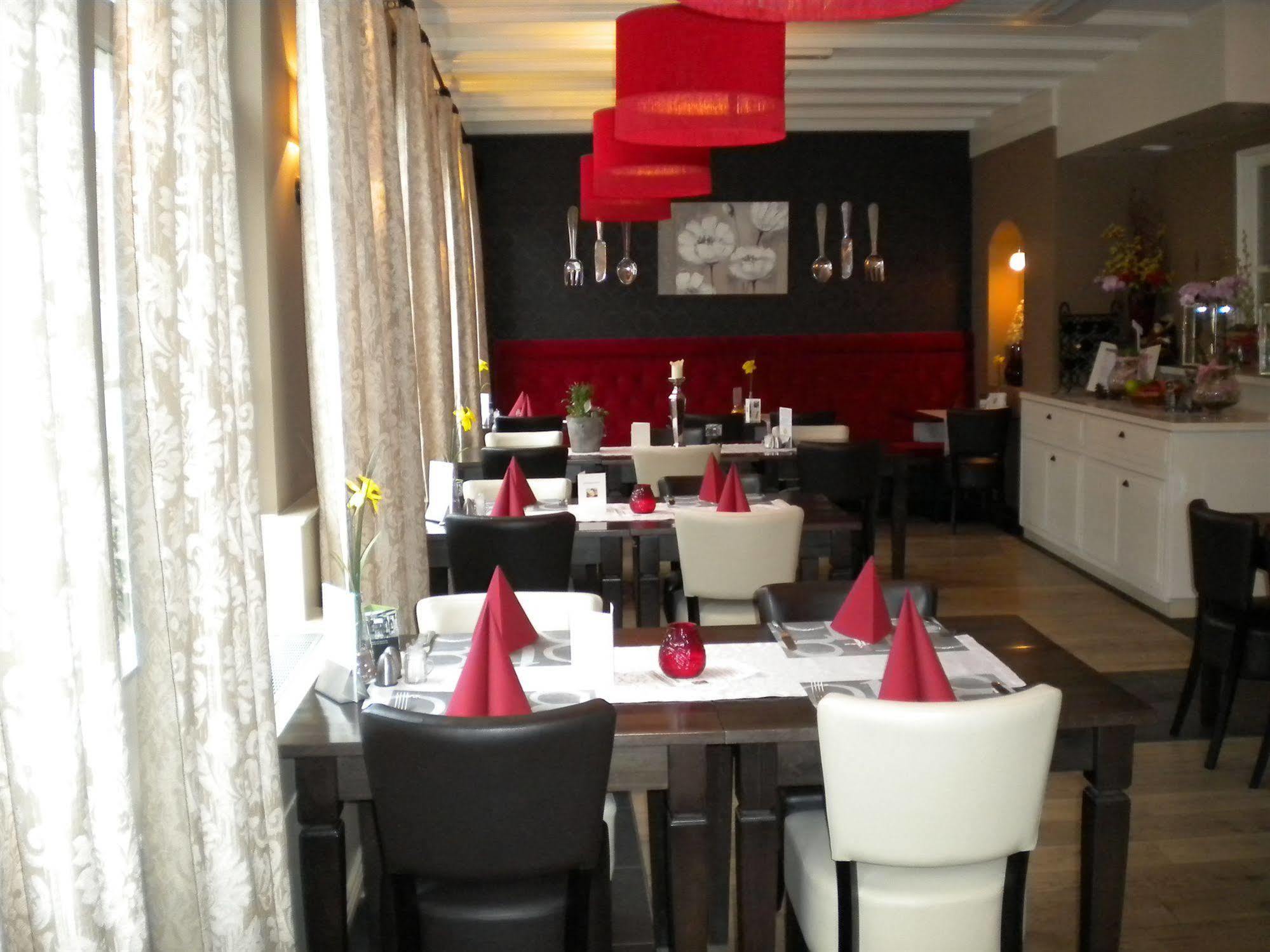 מאדה Hotel Restaurant 'T Trefpunt מראה חיצוני תמונה
