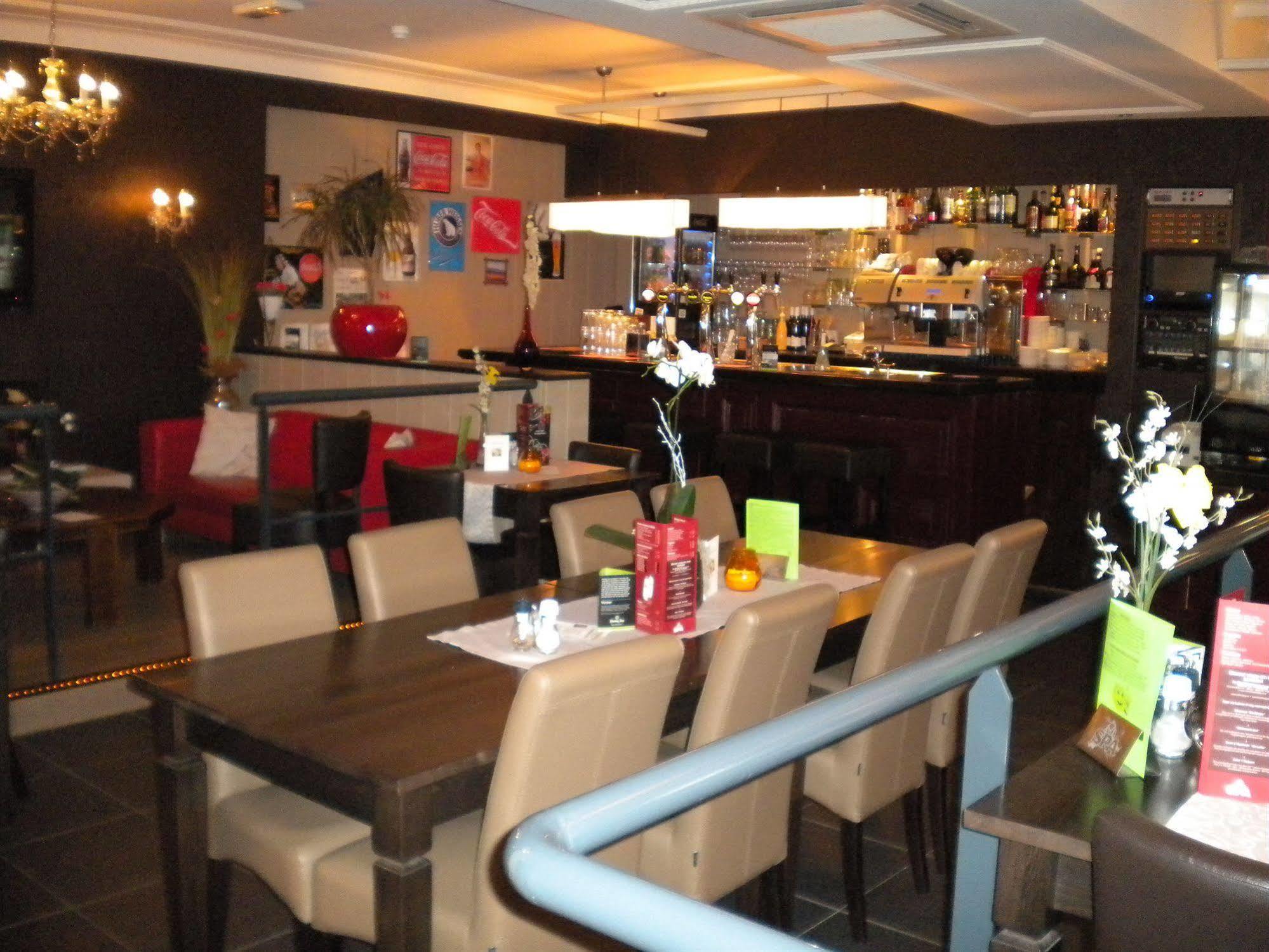 מאדה Hotel Restaurant 'T Trefpunt מראה חיצוני תמונה